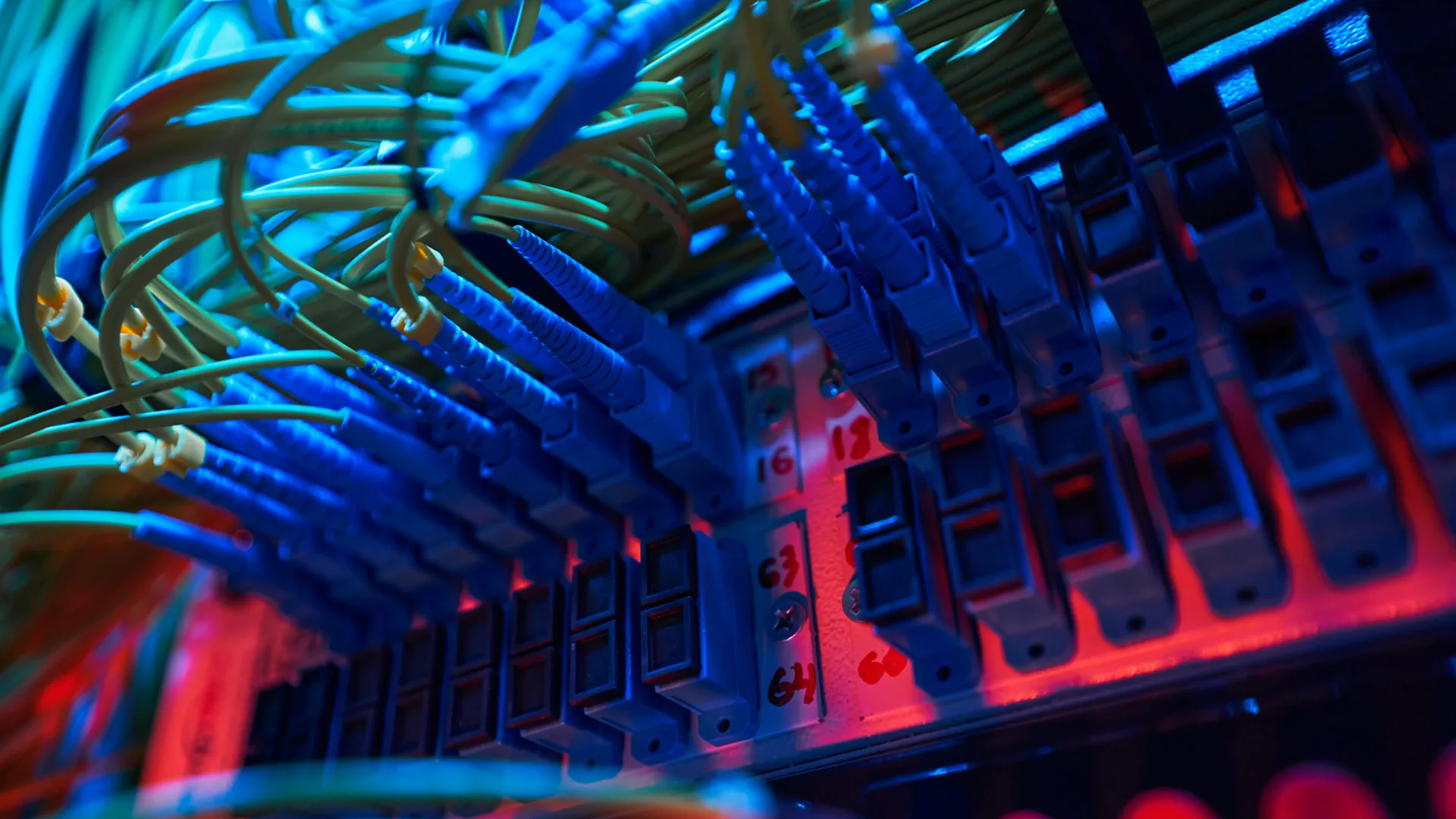 Glasfaser und Mobilfunk: Leistungsstarke Netze für die Energiewende